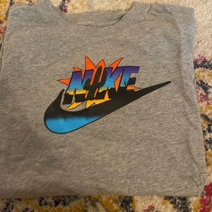 BOYS NIKE TSHIRT